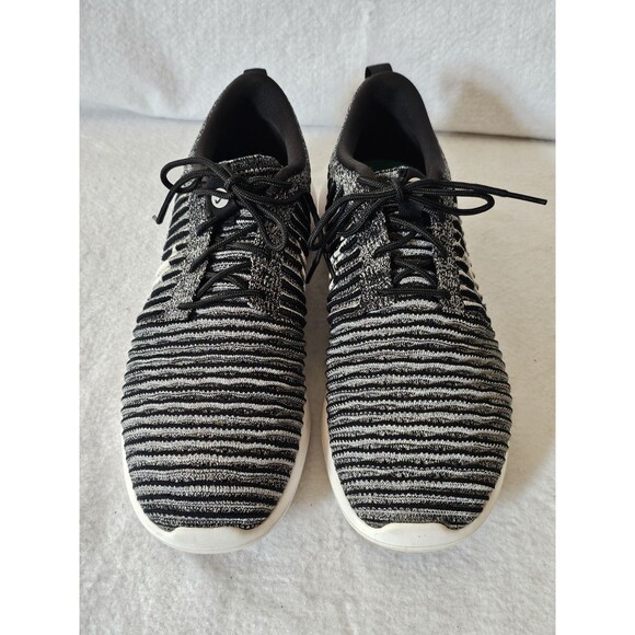 Nike Roshe Two Flyknit Black White Men's Size 11.5 Lightweight Running Shoes - Picture 2 of 8